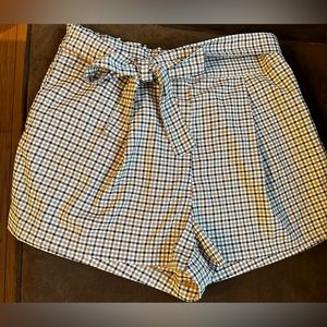H & M Divided Plaid NWT High & Elastic Waist Shorts In Soft twill  Tie In Front